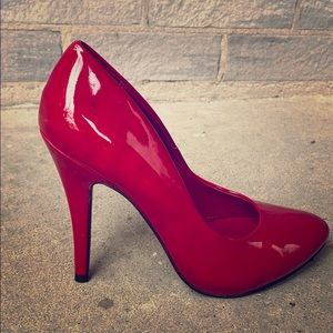 Pinup pumps